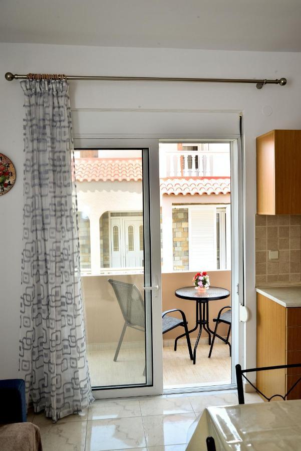 Antonios Apartments Архангелос Экстерьер фото